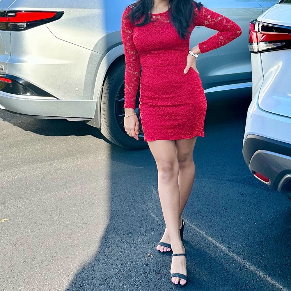 Elegant Red Lace Mini Dress